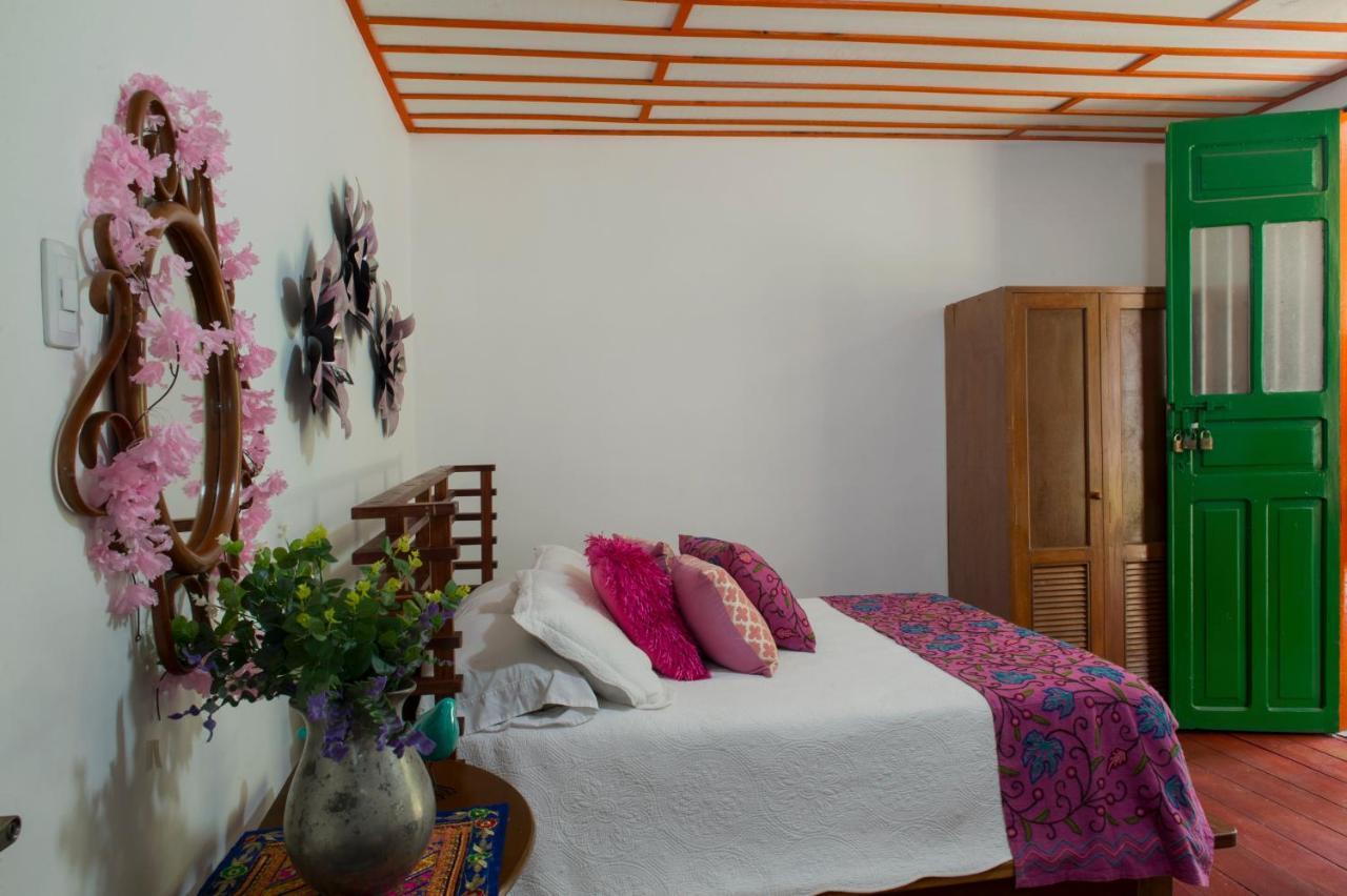 Апартаменты Hacienda Charrascal Coffe Farm Манисалес Экстерьер фото