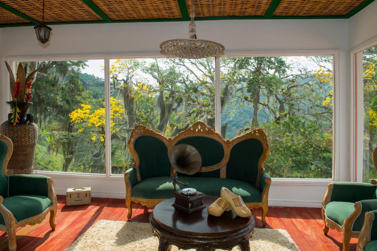 Апартаменты Hacienda Charrascal Coffe Farm Манисалес Экстерьер фото